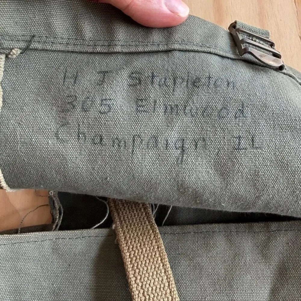 Vintage 1960s army green military style knapsack